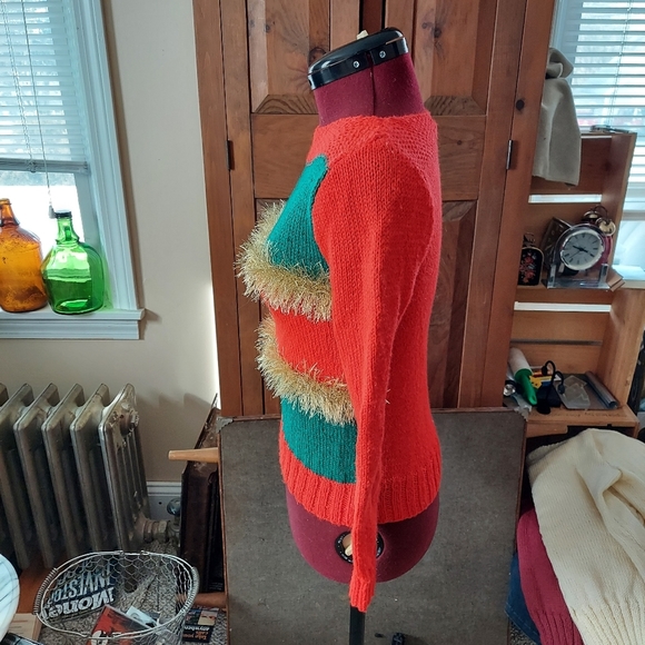 Christmas Sweater and Scarf Handcrafted Red Green Hold Small - Picture 4 of 10